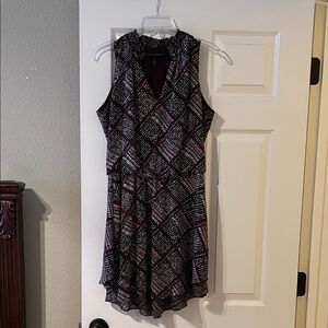 White House Black Market Sleeveless Patterned Dress